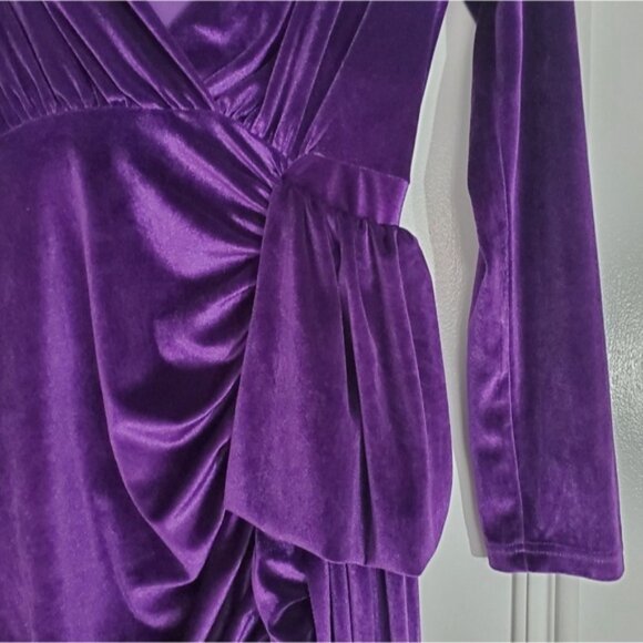 House of Harlow 1960 Velvet Wrap Sash Dress - Picture 12 of 16